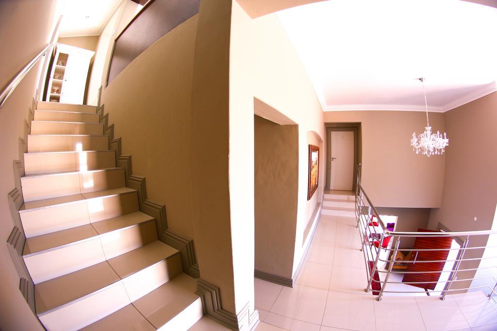 Alabaster Box Guesthouse Langebaan Extérieur photo